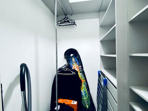 квартира за адресою Весняна вул., 12