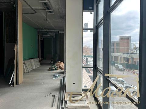 комерційна за адресою Андрія Верхогляда вул. (Михайла Драгомирова), 19-А