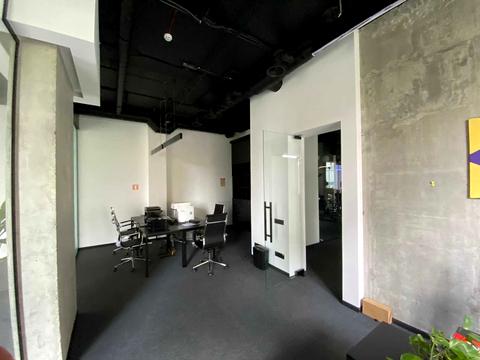 комерційна за адресою Антоновича вул. (Горького), 74