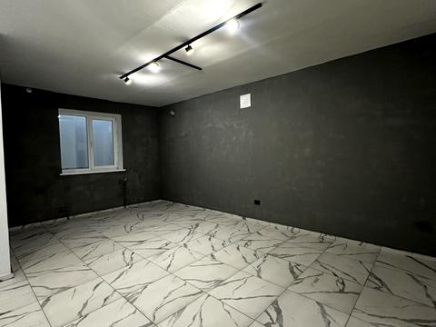 комерційна за адресою Пилипа Орлика вул., 7-А