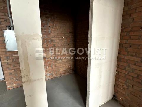 квартира по адресу Князя Романа Мстиславича ул. (Генерала Жмаченка), 28-А