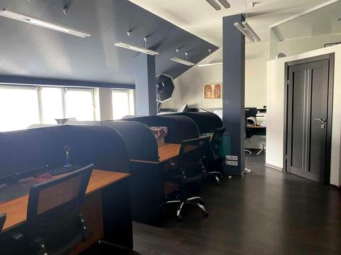 комерційна за адресою Липська вул., 19/7