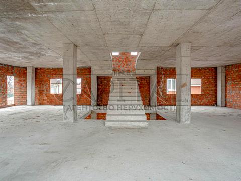 комерційна за адресою Магістральна вул., 11