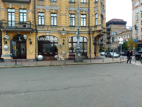 комерційна за адресою Велика Васильківська вул. (Червоноармійська), 1-3/2