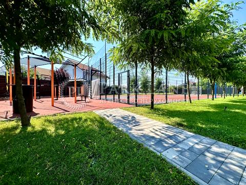 будинок за адресою Щаслива