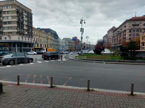 комерційна за адресою Велика Васильківська вул. (Червоноармійська), 1-3/2