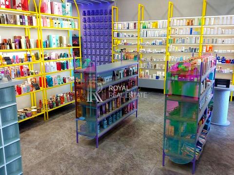 комерційна за адресою Велика Васильківська вул. (Червоноармійська), 1-3/2