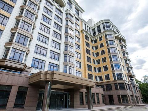 коммерческая по адресу Михаила Грушевского ул., 9Б