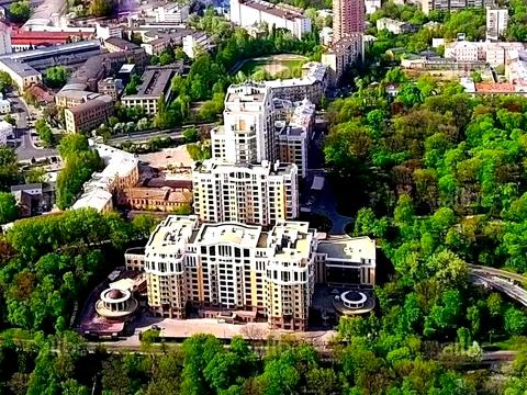 коммерческая по адресу Михаила Грушевского ул., 9Б