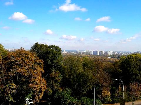 коммерческая по адресу Михаила Грушевского ул., 9Б