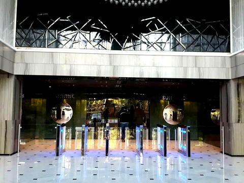 коммерческая по адресу Михаила Грушевского ул., 9Б