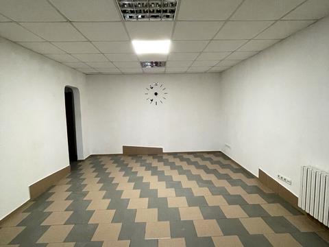 комерційна за адресою Князя Володимира Великого просп., 70