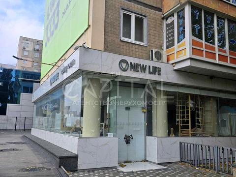 коммерческая по адресу Николая Михновского бульв. (Дружбы народов), 3