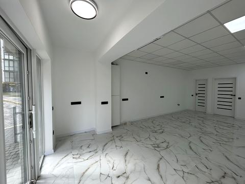 комерційна за адресою Гетьмана Мазепи вул., 164, к9