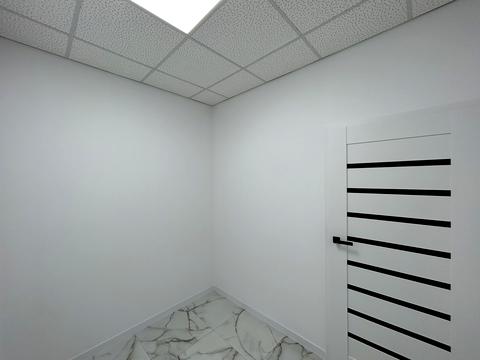 комерційна за адресою Гетьмана Мазепи вул., 164, к9