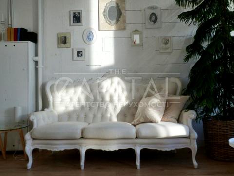 комерційна за адресою Дніпровська набережна вул., 18-Б