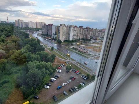 квартира за адресою Милославська вул., 2