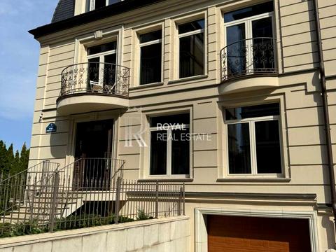 коммерческая по адресу Новоселицкая ул., 7