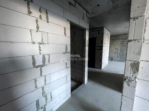 комерційна за адресою Дніпровська набережна вул., 72