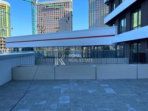 комерційна за адресою Дніпровська набережна вул., 72