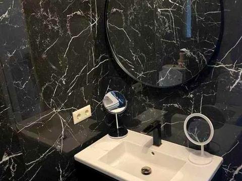 будинок за адресою Хутірська вул.