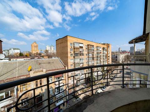 квартира по адресу Александра Конисского ул., 46/11