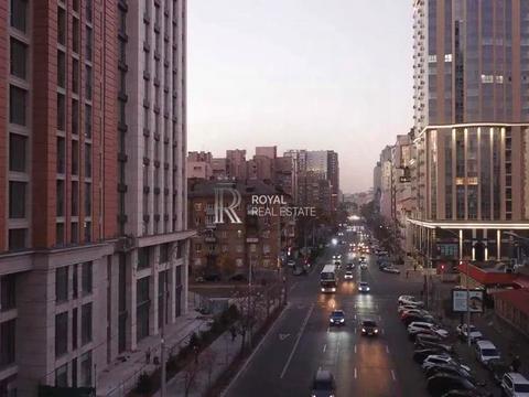 комерційна за адресою Антоновича вул. (Горького), 118/9