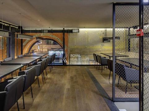 комерційна за адресою Хрещатик вул., 10