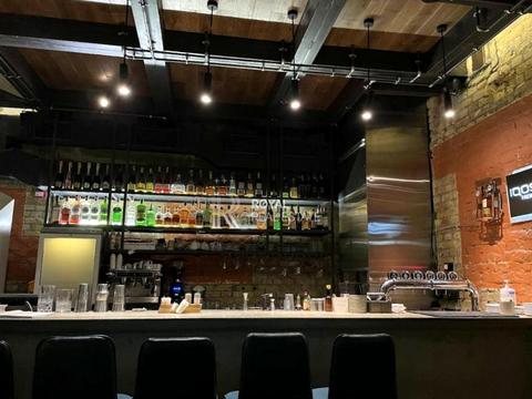 комерційна за адресою Хрещатик вул., 10