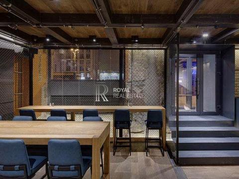 комерційна за адресою Хрещатик вул., 10