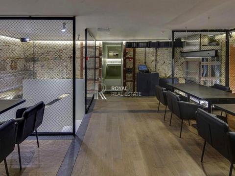 комерційна за адресою Хрещатик вул., 10