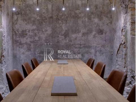 комерційна за адресою Хрещатик вул., 10