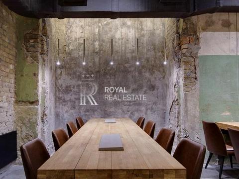 комерційна за адресою Хрещатик вул., 10