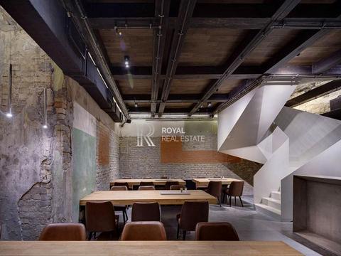 комерційна за адресою Хрещатик вул., 10