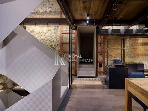 комерційна за адресою Хрещатик вул., 10