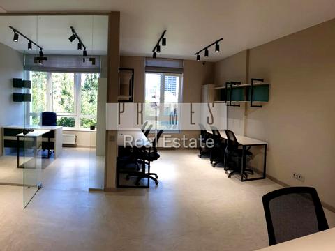 комерційна за адресою Жилянська вул., 68