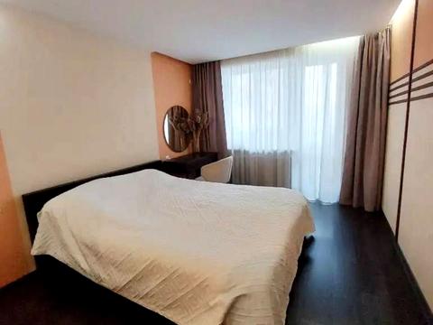 квартира по адресу Славы бульв., 8