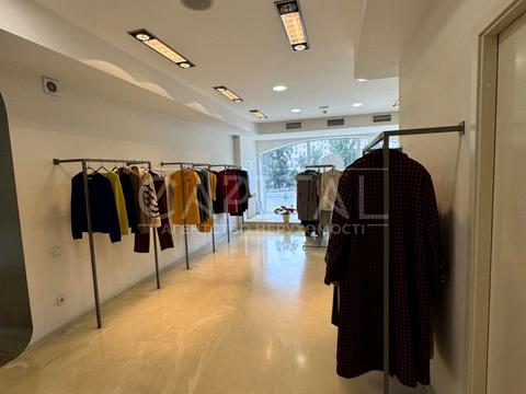 комерційна за адресою Володимира Івасюка просп. (Героїв Сталінграду), 10-А