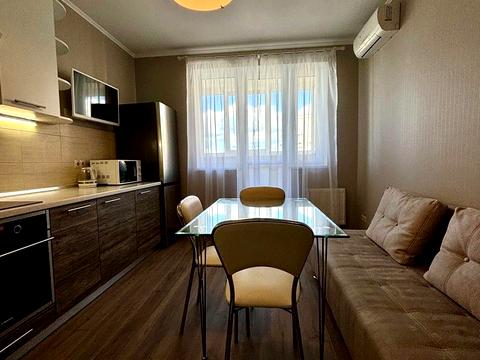 квартира за адресою Деміївська вул., 14