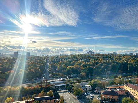 квартира за адресою Казимира Малевича вул. (Боженка), 89