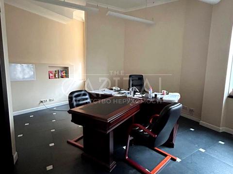 коммерческая по адресу Олеговская ул., 43