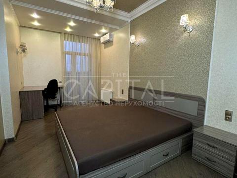 квартира за адресою Василя Тютюнника вул. (Анрі Барбюса), 12