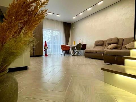 будинок за адресою Мирна вул. (Інтернаціональна)