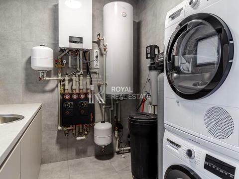 будинок за адресою Тепла, 2