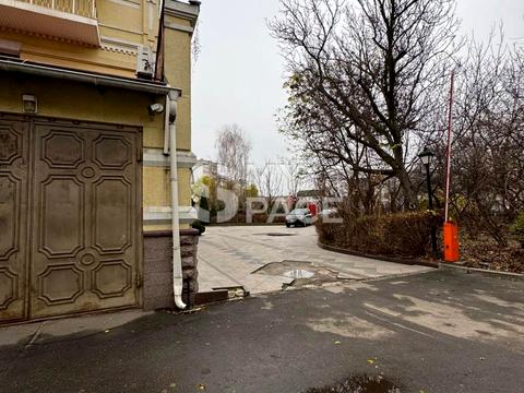 коммерческая по адресу Константиновская ул., 32