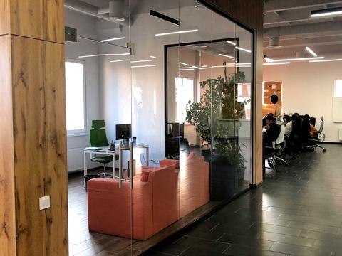 комерційна за адресою Князів Острозьких вул. (Московська), 23