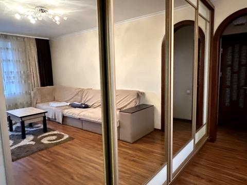 квартира за адресою Василя Симоненка вул., 3б