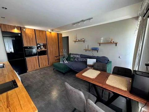 квартира за адресою Гетьмана Кирила Розумовського вул. (Миколи Краснова), 12