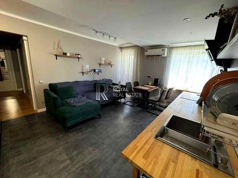 квартира за адресою Гетьмана Кирила Розумовського вул. (Миколи Краснова), 12