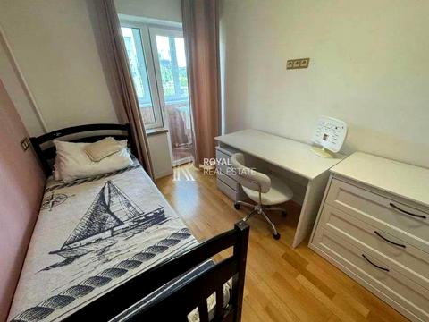 квартира за адресою Гетьмана Кирила Розумовського вул. (Миколи Краснова), 12